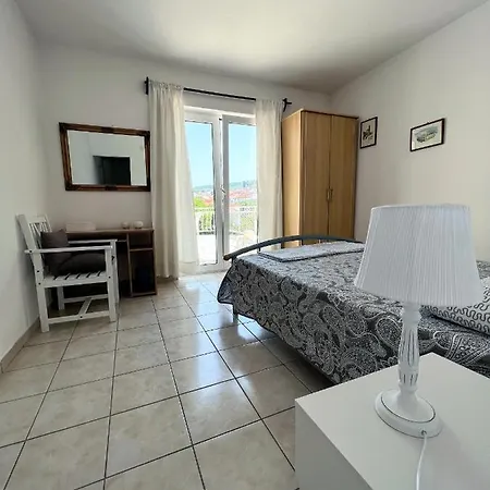 Apartment Central Studio & Dormitory *