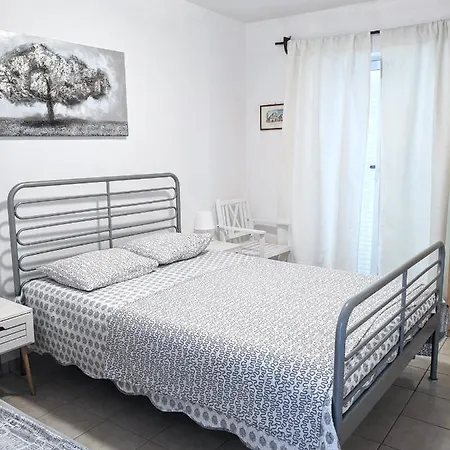 Central Studio & Dormitory Διαμέρισμα