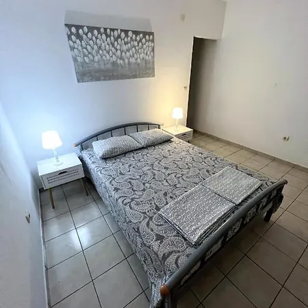 Apartment Central Studio & Dormitory Supetar