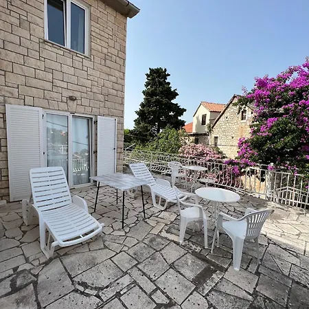 Διαμέρισμα Central Studio & Dormitory *