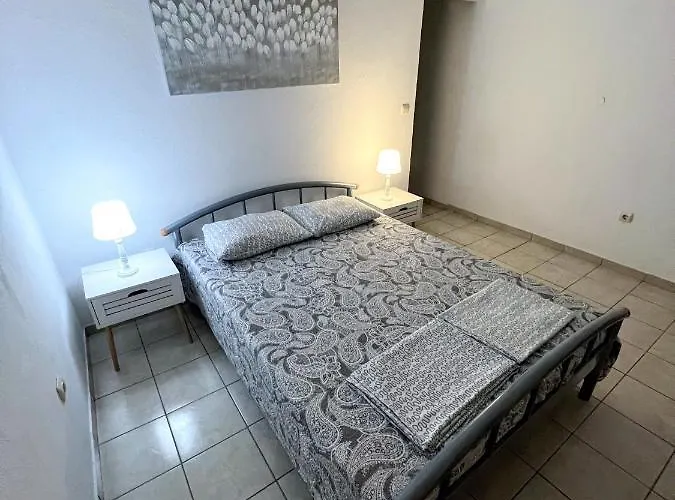 Apartment Central Studio & Dormitory Supetar