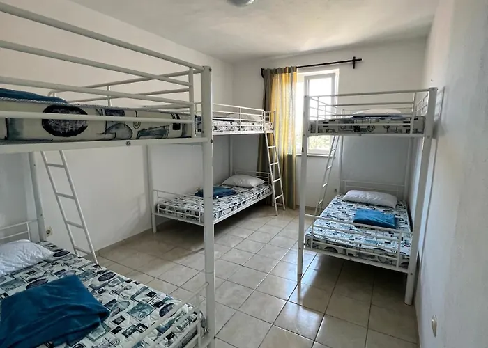 Central Studio & Dormitory Apartment *